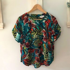 Loft Outlet small petite tropical pattern top leaves green plant shirt
